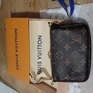 Louis Vuitton Mini Pochette Accessoires